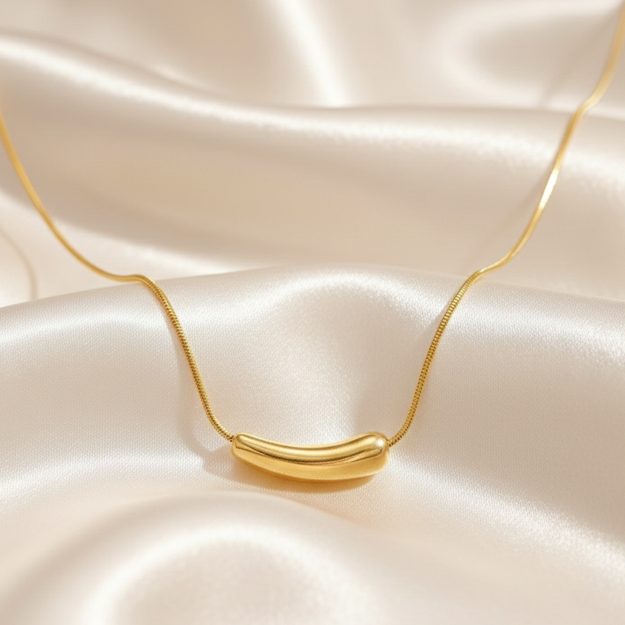 Minimalist Curved Bar Necklace