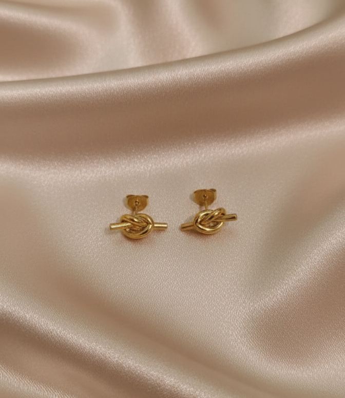 Minimal Love Knot Gold Necklace and Studs set