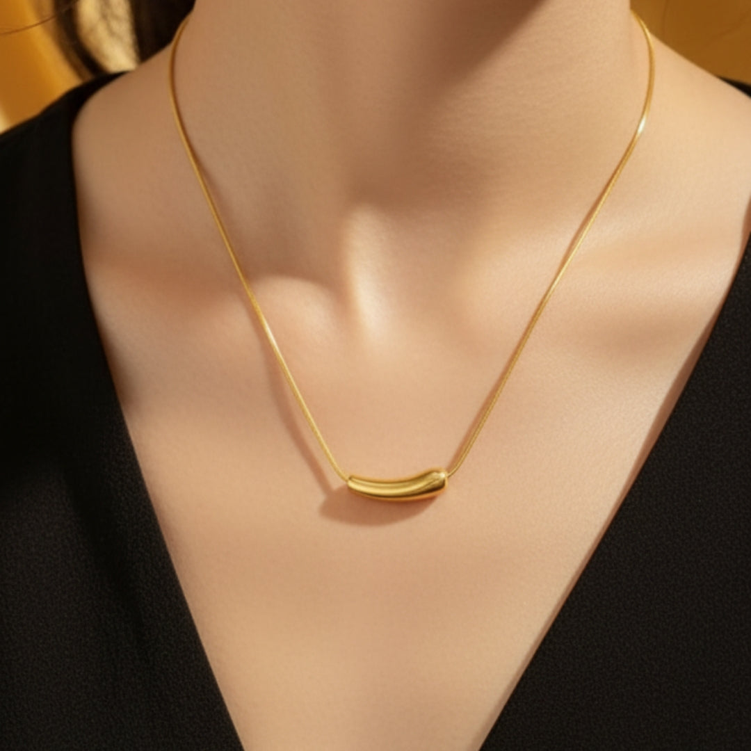 Minimalist Curved Bar Necklace