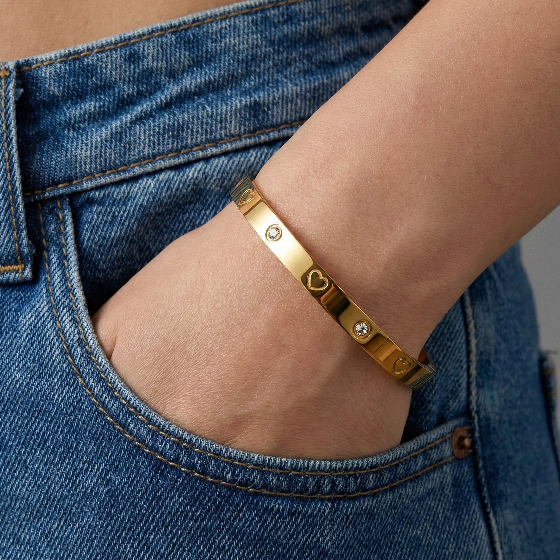 Elegant Heart Crystal  Gold Plated Kada