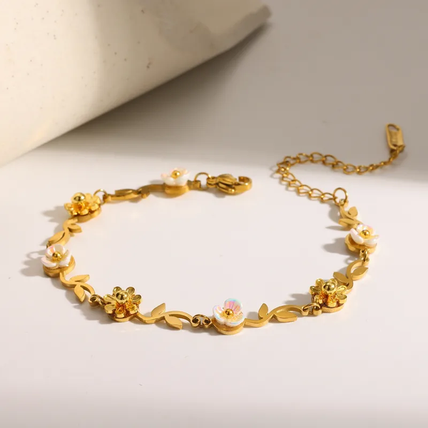 Floral Charm Bracelet – 18K Gold Plated Stainless Steel