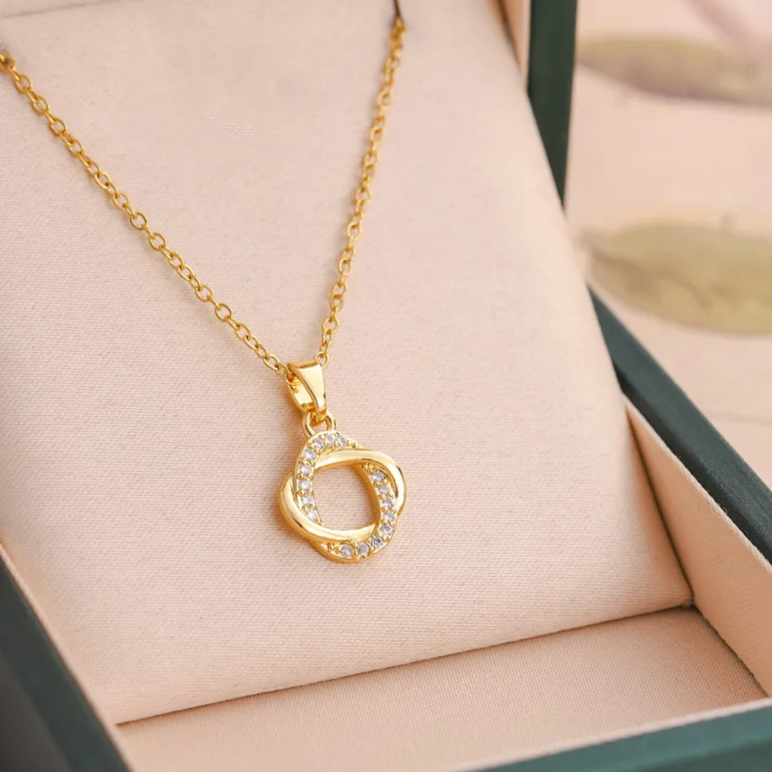 Interlocking Loop Necklace