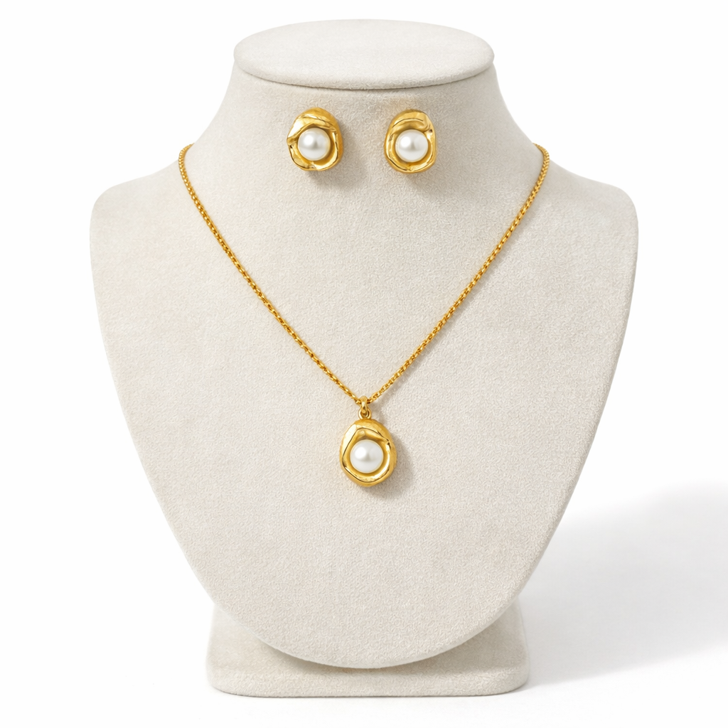 Golden Aura Pearl Necklace & Stud Set