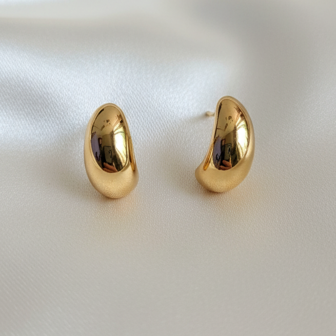 Aurelia Drop Hoop Earrings – 18K Gold Plated | Eira Collections