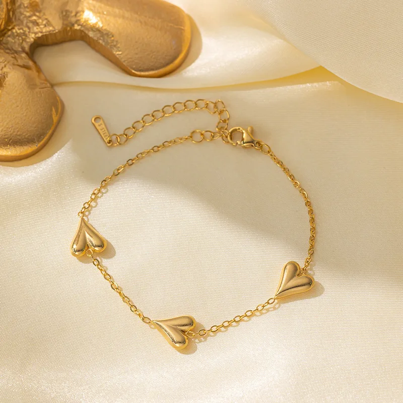 Golden Hearts Bracelet