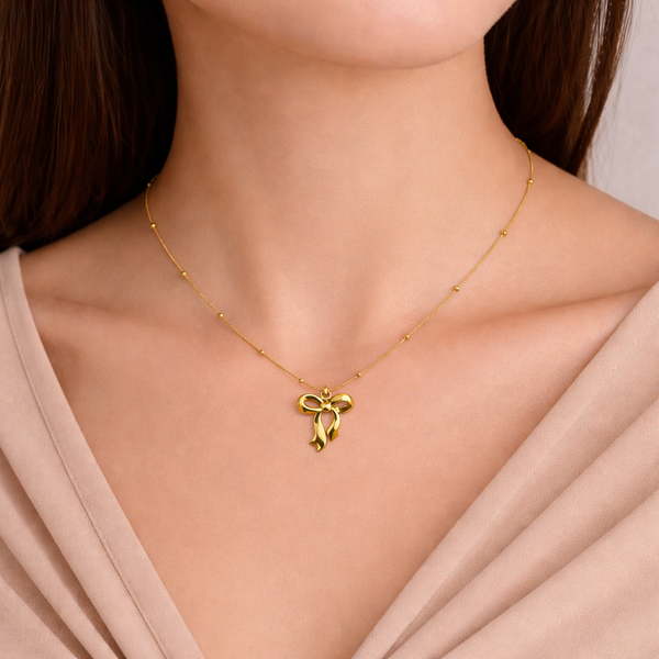 Trendy Bow Pendent Necklace