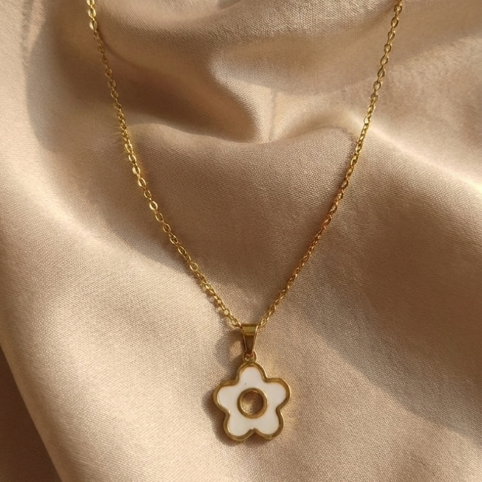 Golden Bloom Flower Necklace